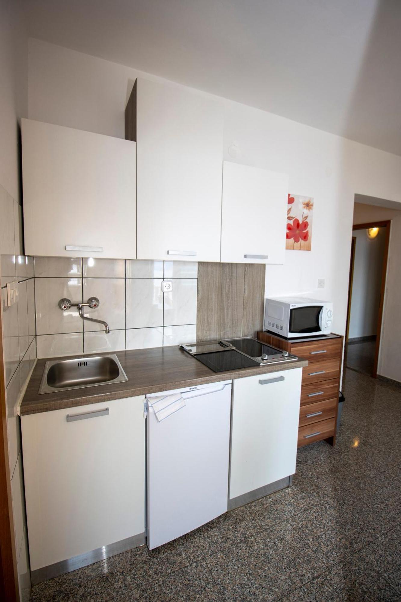 Apartmani Vesna 塞莱纳 外观 照片