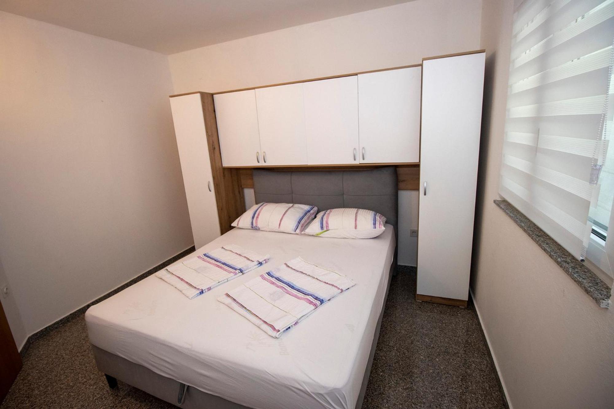 Apartmani Vesna 塞莱纳 外观 照片
