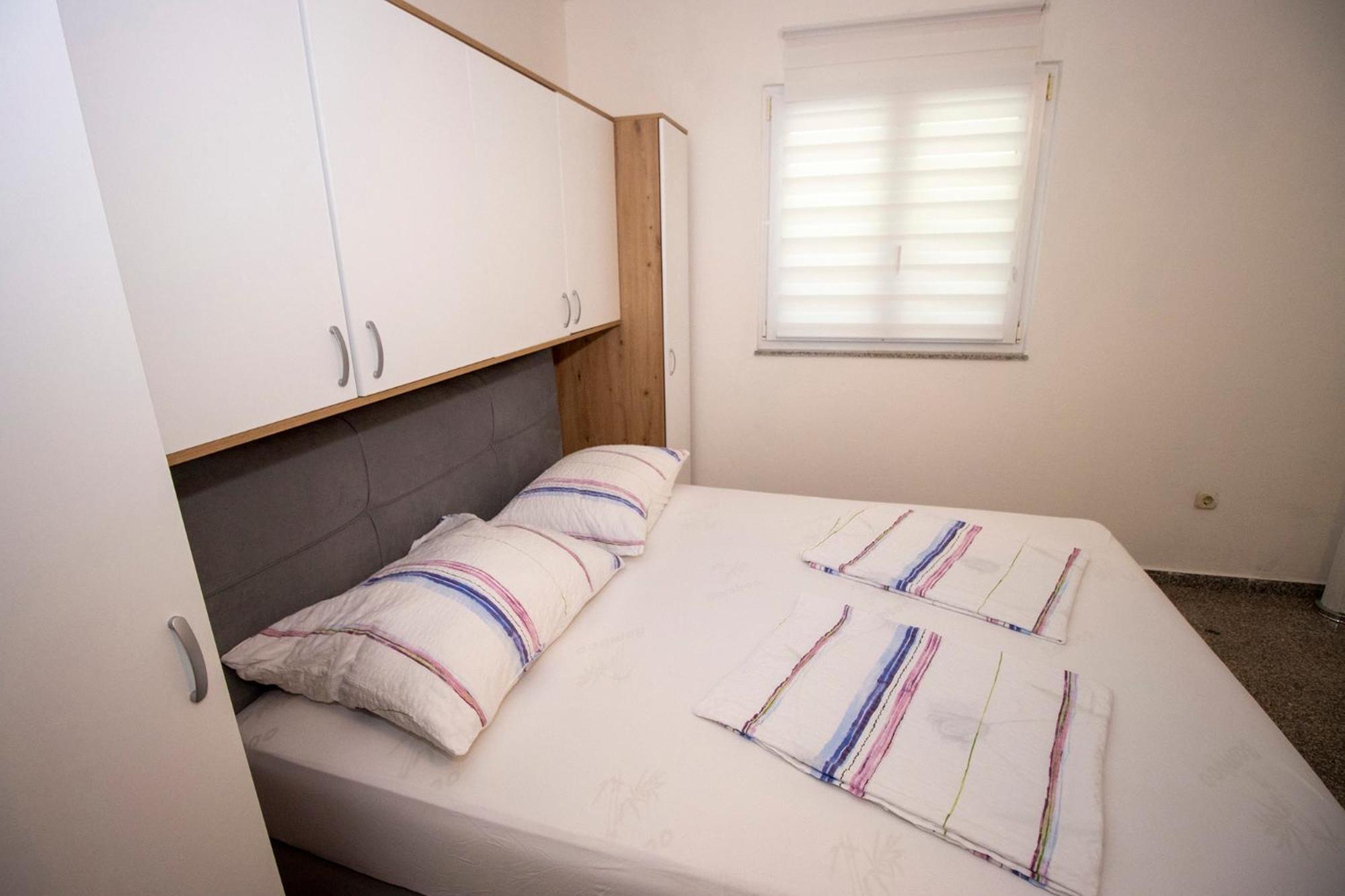 Apartmani Vesna 塞莱纳 外观 照片