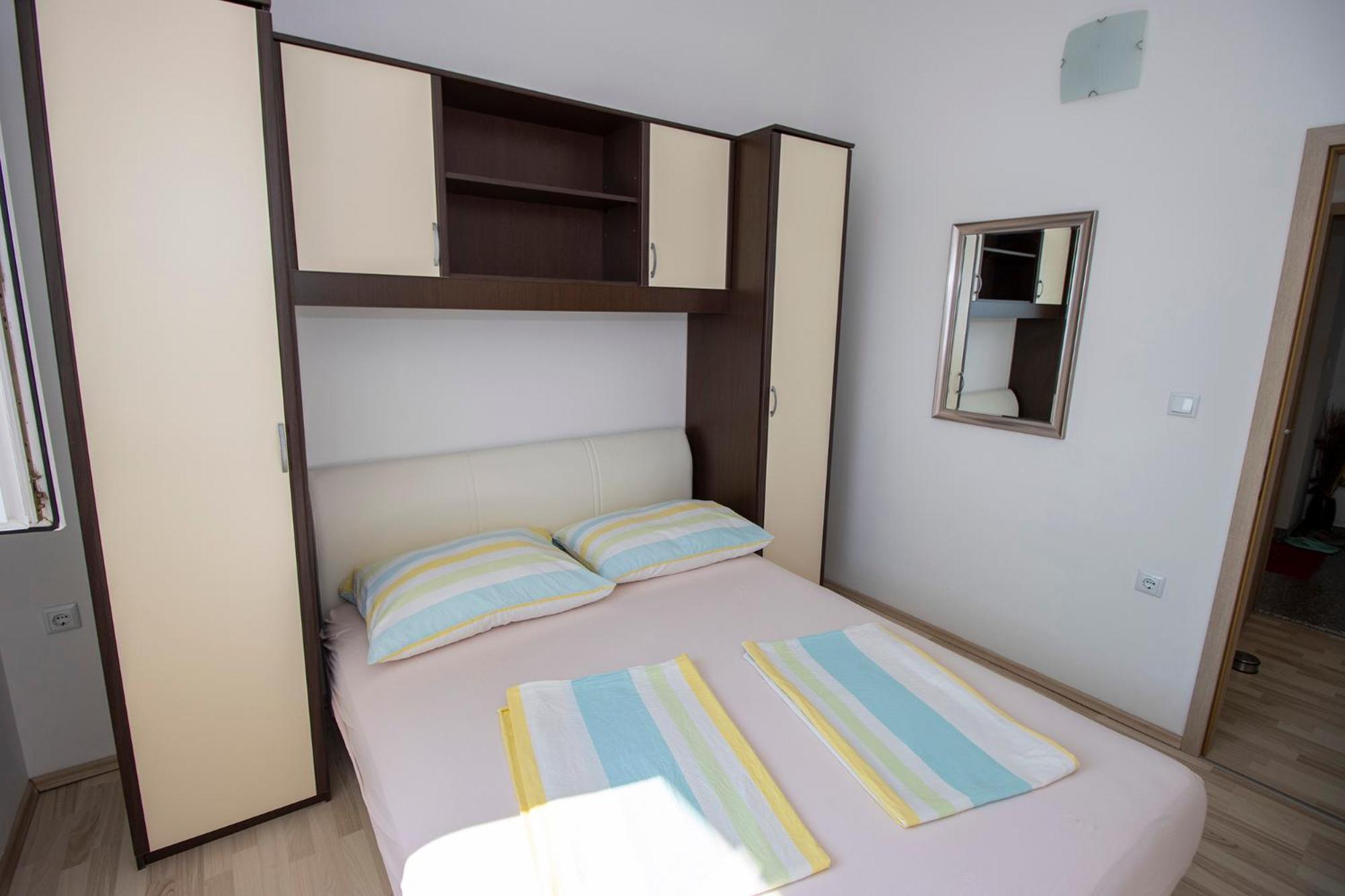 Apartmani Vesna 塞莱纳 外观 照片